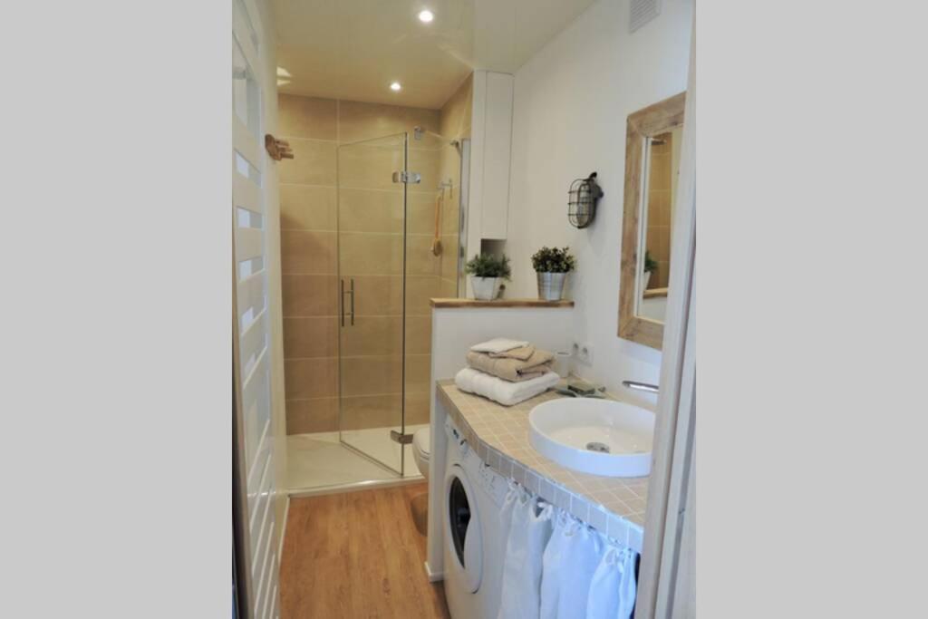 Emplacement Privilegie Pour Ce Bel Appartement Saint-Raphael  Ngoại thất bức ảnh